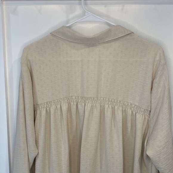 WONDERLY creamy-neck flowy blouse - Picture 7 of 11